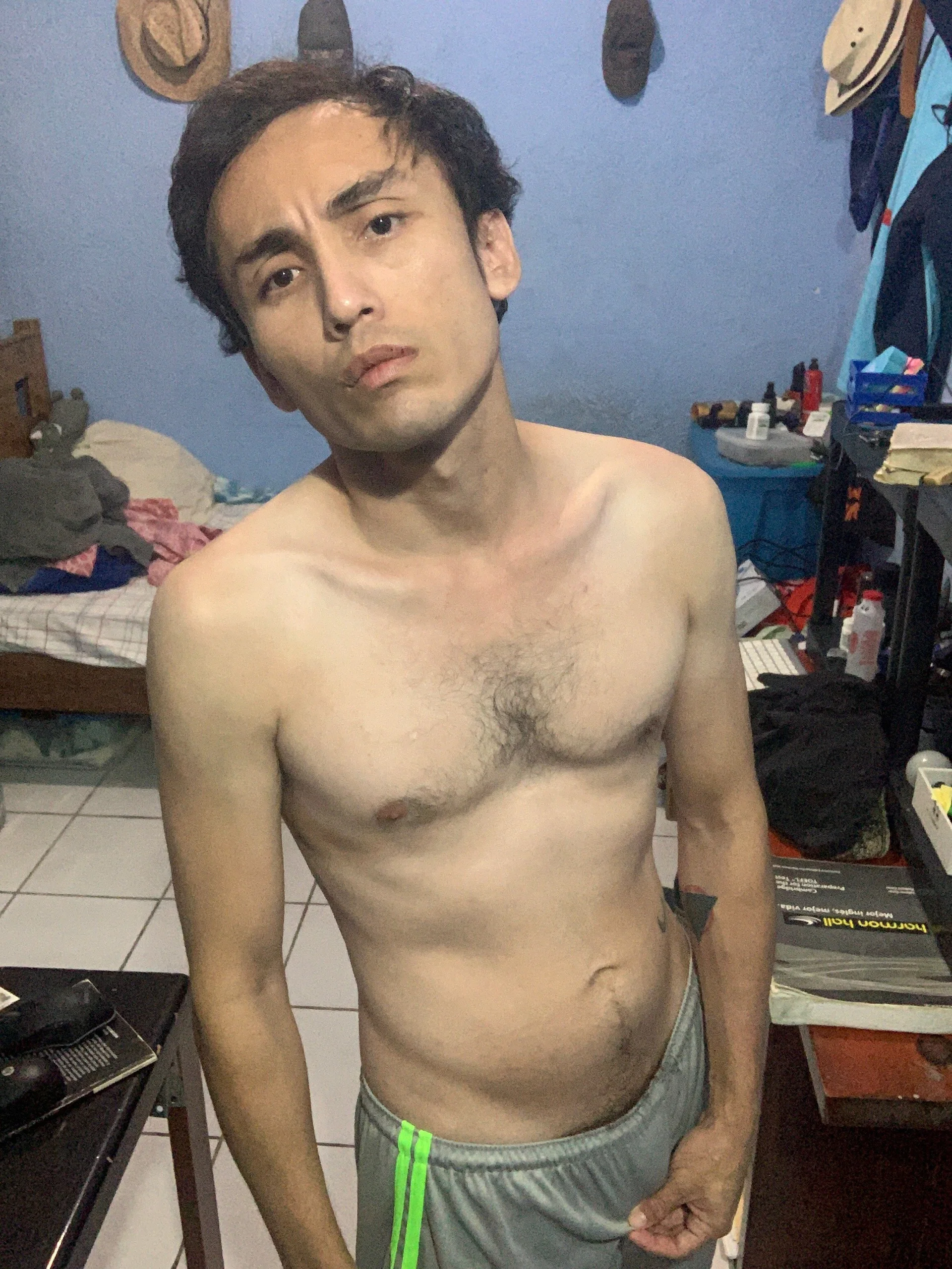 XXX Porn Photo of Nude hornymkfunguy 20