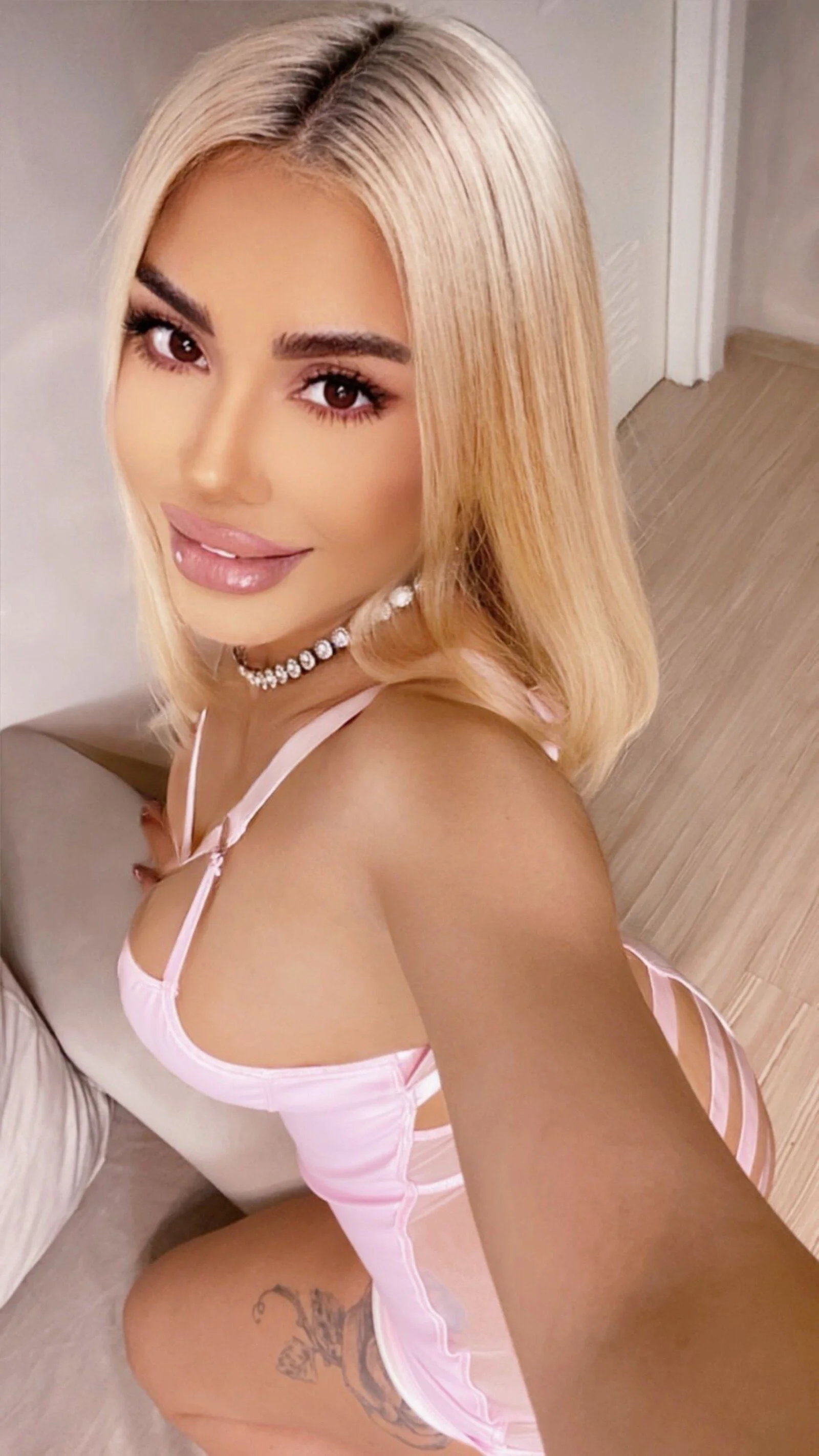XXX Porn Photo of Nude nona_nna 4