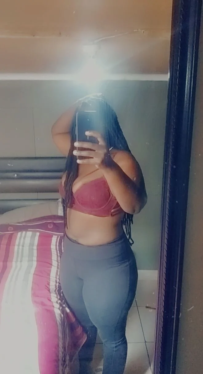 XXX Porn Photo of Nude curvydarckcohocolate 3