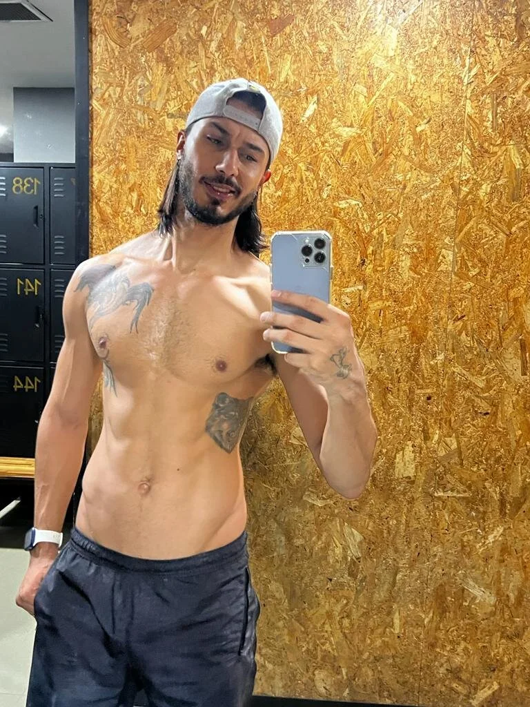 XXX Porn Photo of Nude DERRYMASTER 6