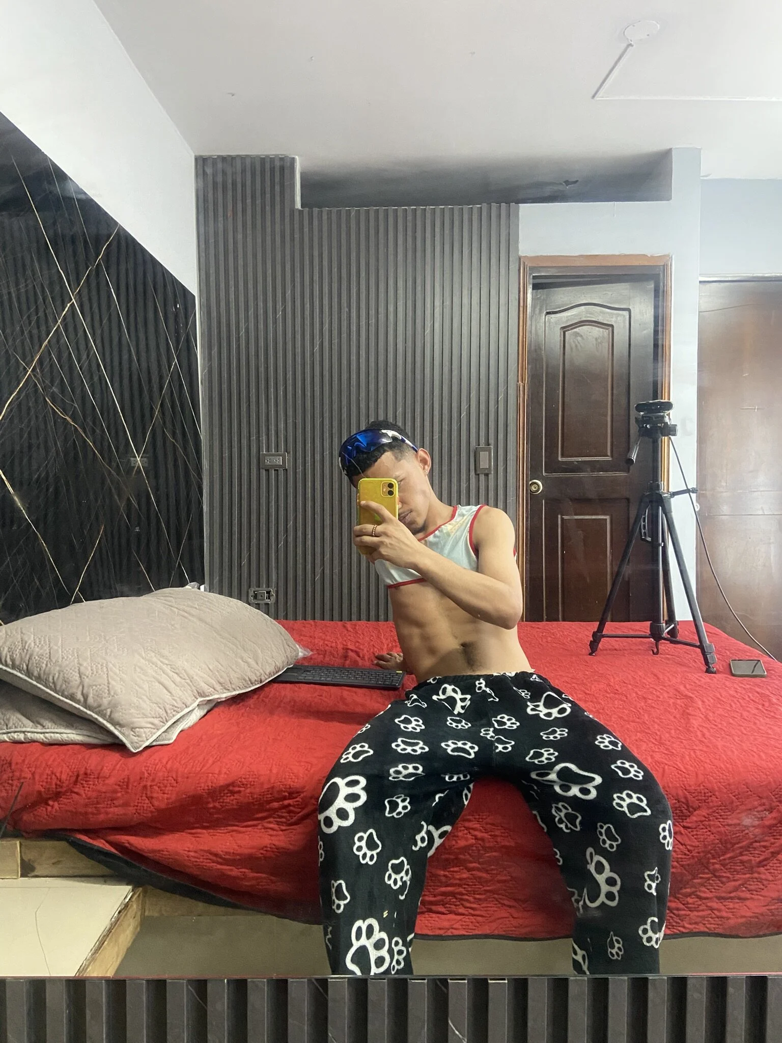 XXX Porn Photo of Nude Camilo_Contreras 4