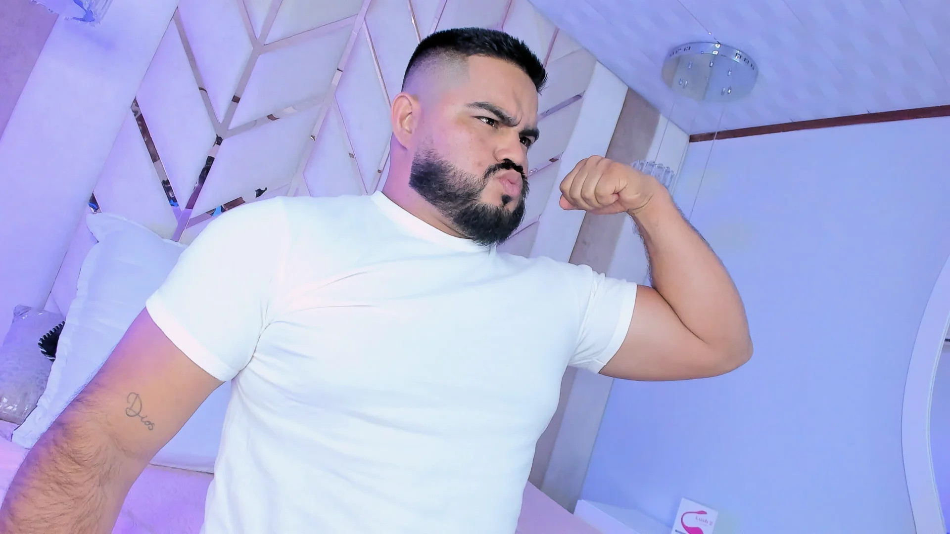 XXX Porn Photo of Nude MichaelBear_ 148
