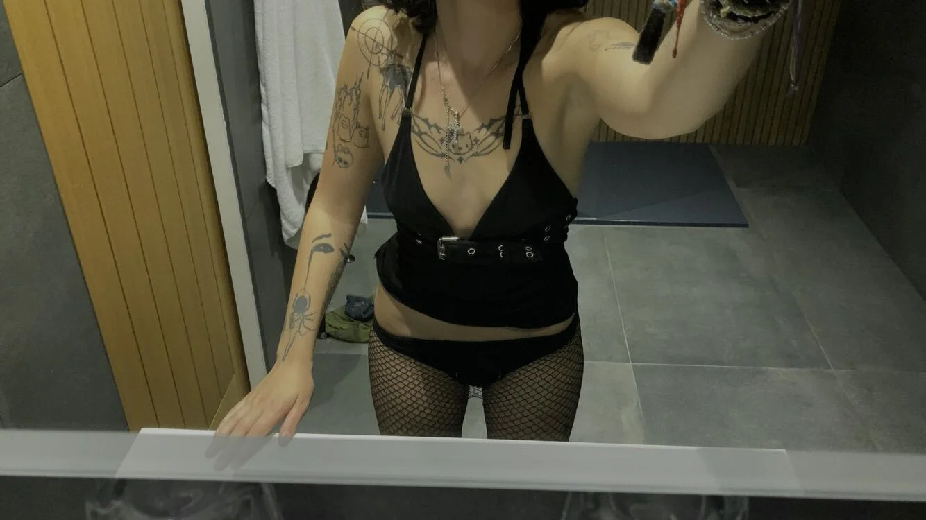 XXX Porn Photo of Nude baby_starzx 9