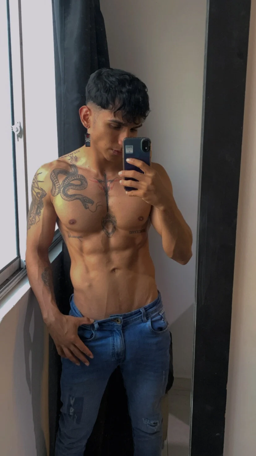 XXX Porn Photo of Nude muscle_boyhorny 104