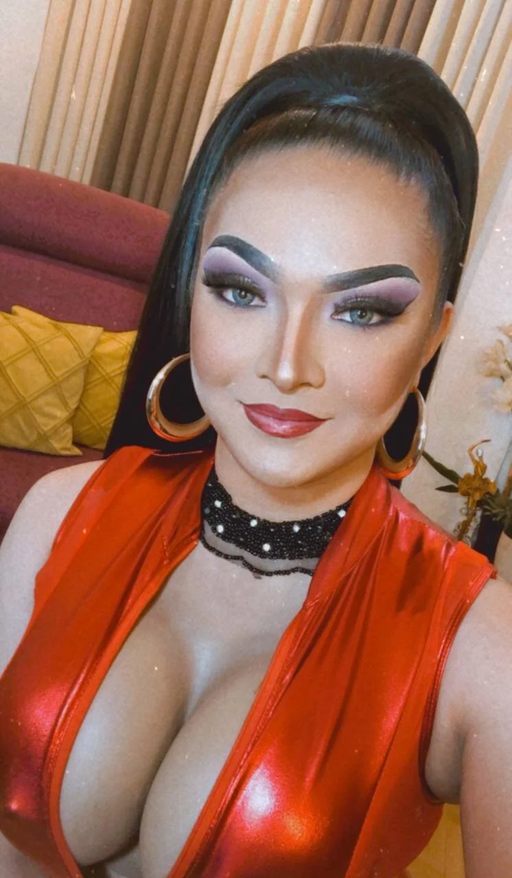 XXX Porn Photo of Nude BigCockValentina 8