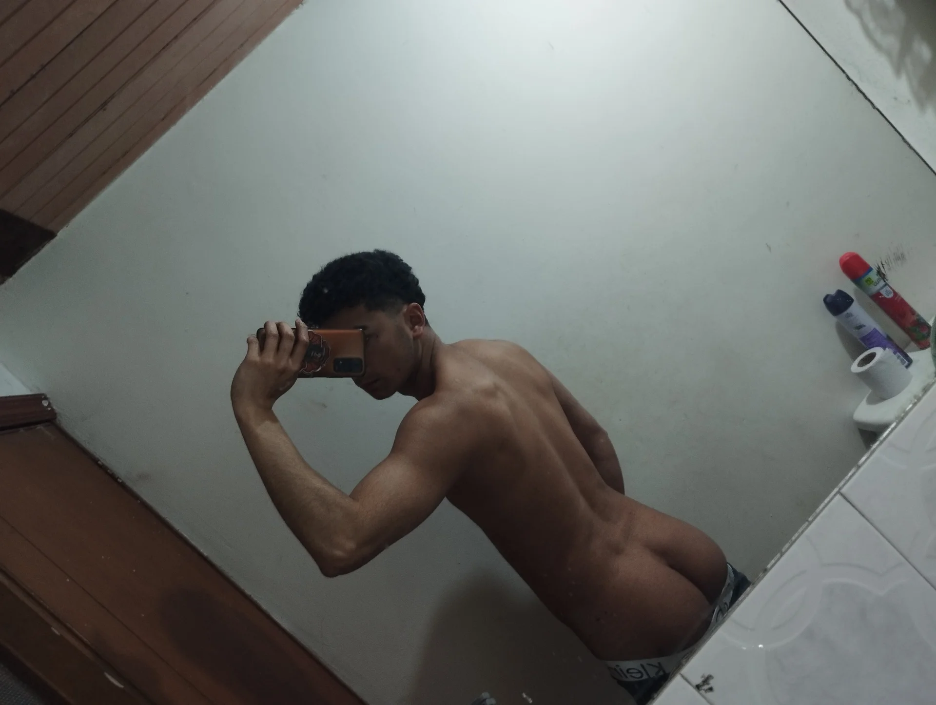 XXX Porn Photo of Nude elbebesitobebelean666 1