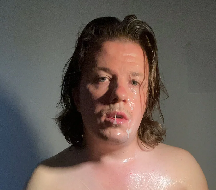 XXX Porn Photo of Nude GayTwinkBitchMax 11