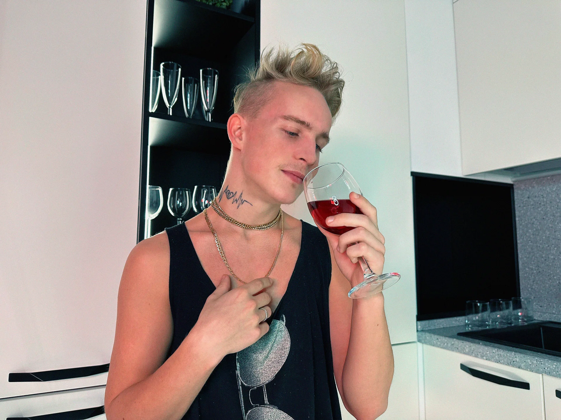 XXX Porn Photo of Nude SweetBoyAlexx 11