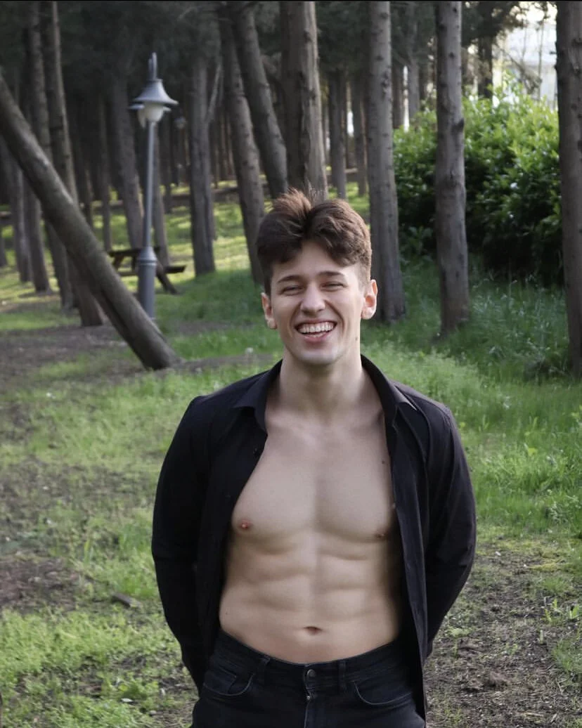 XXX Porn Photo of Nude tommyjoyer 1