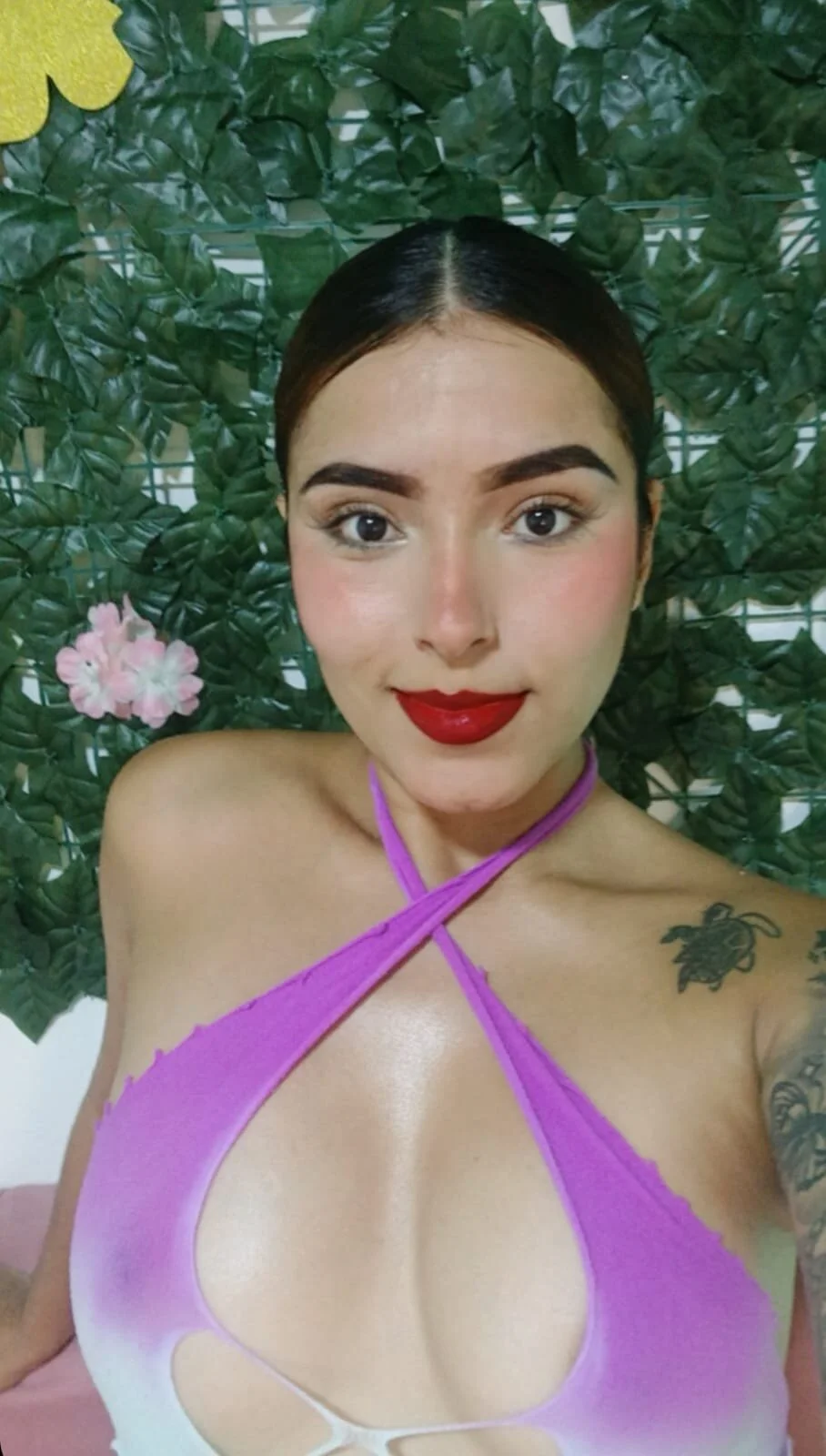 XXX Porn Photo of Nude Naomi_Scott1 3