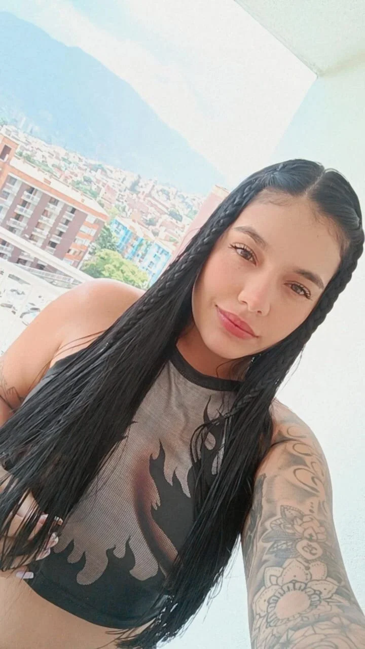 XXX Porn Photo of Nude IamMartina_ 4
