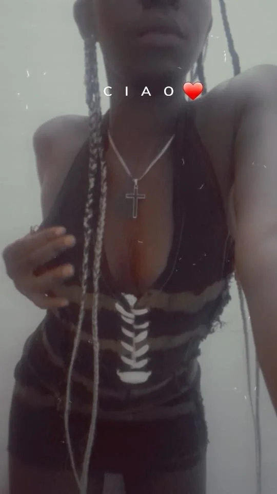 XXX Porn Photo of Nude Petitecindy 1