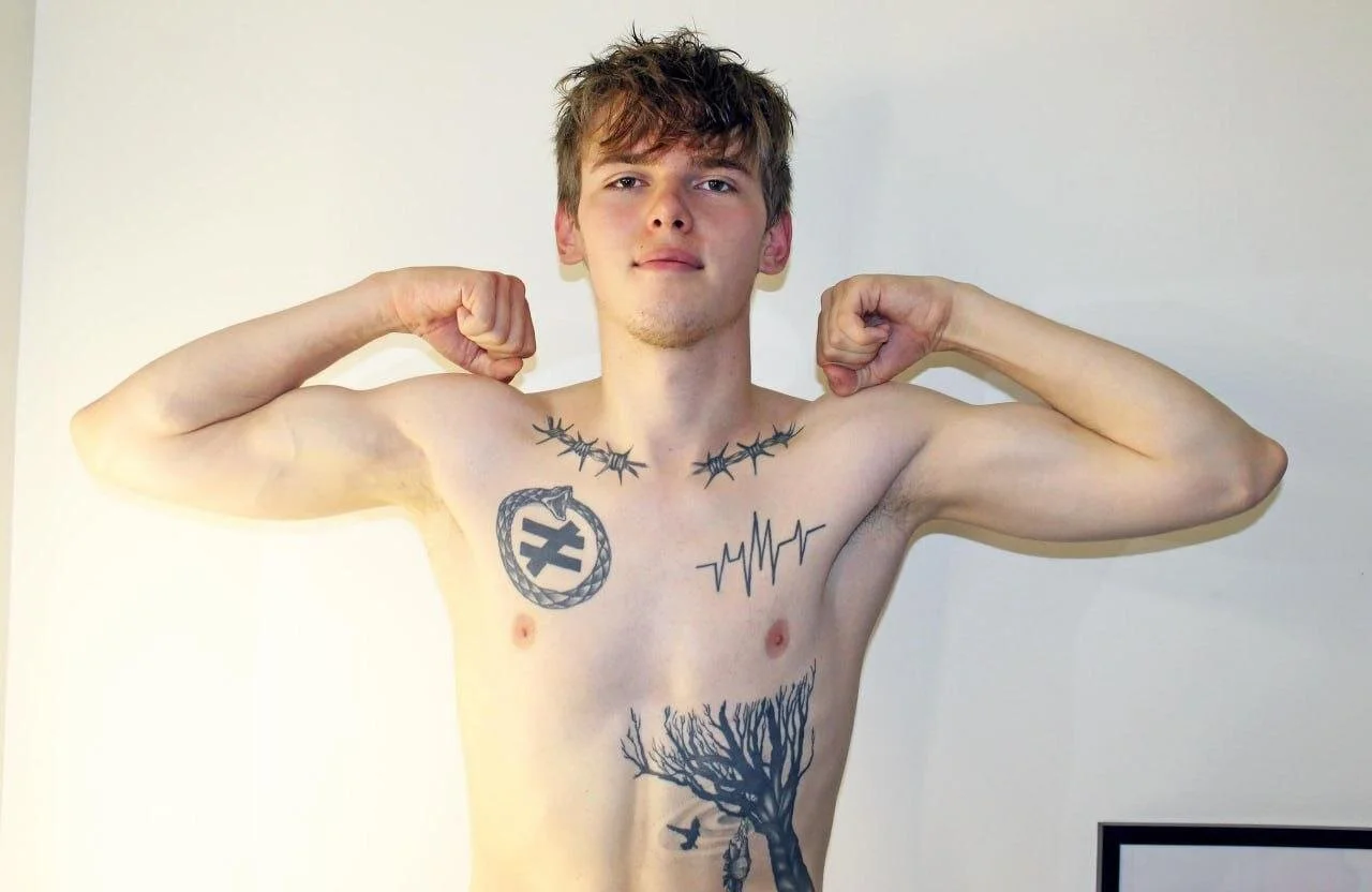 XXX Porn Photo of Nude Fredd_Xanders 6