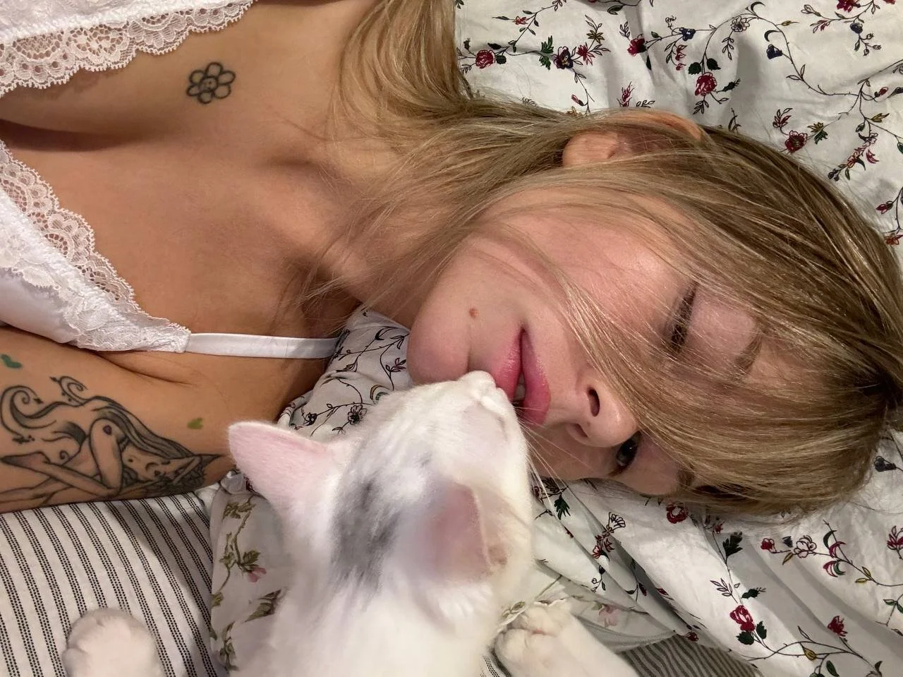 XXX Porn Photo of Nude Aliceimhorny 10