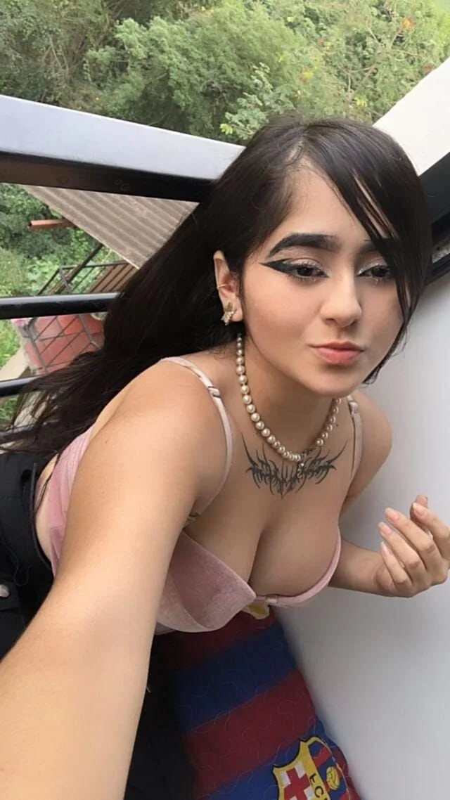 XXX Porn Photo of Nude king_lovely_hornyy 8