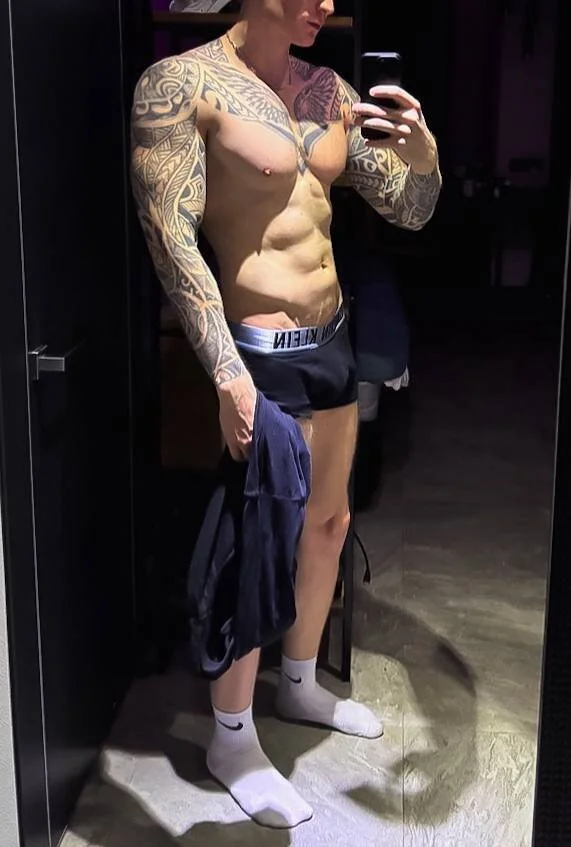 XXX Porn Photo of Nude Justin_Hardy 1