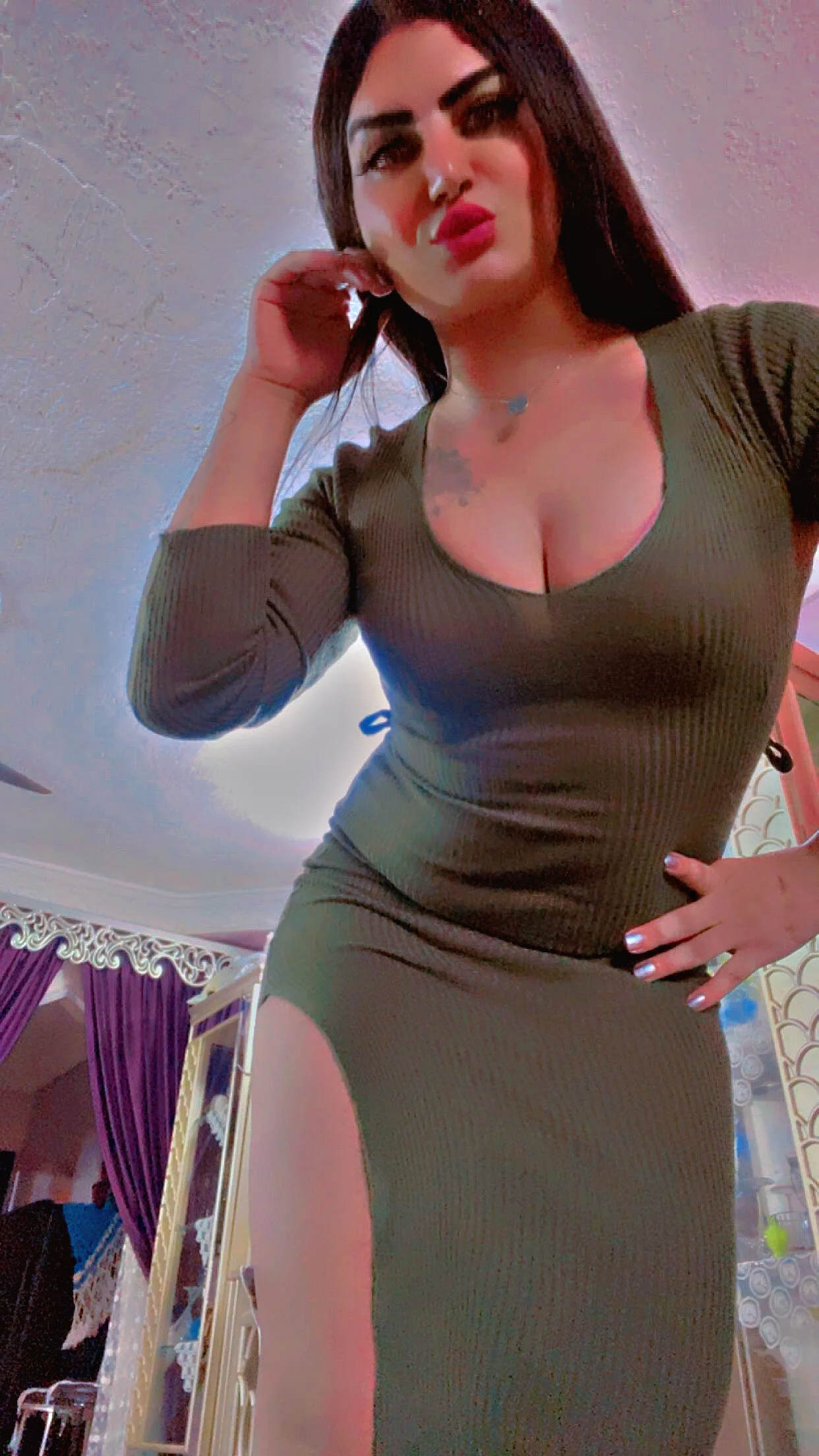 XXX Porn Photo of Nude queen_jomana 1