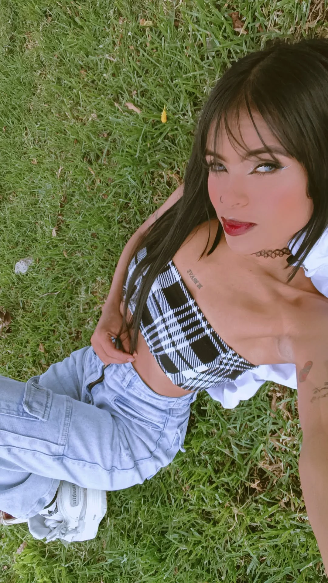 XXX Porn Photo of Nude Rihanna_Flex 1