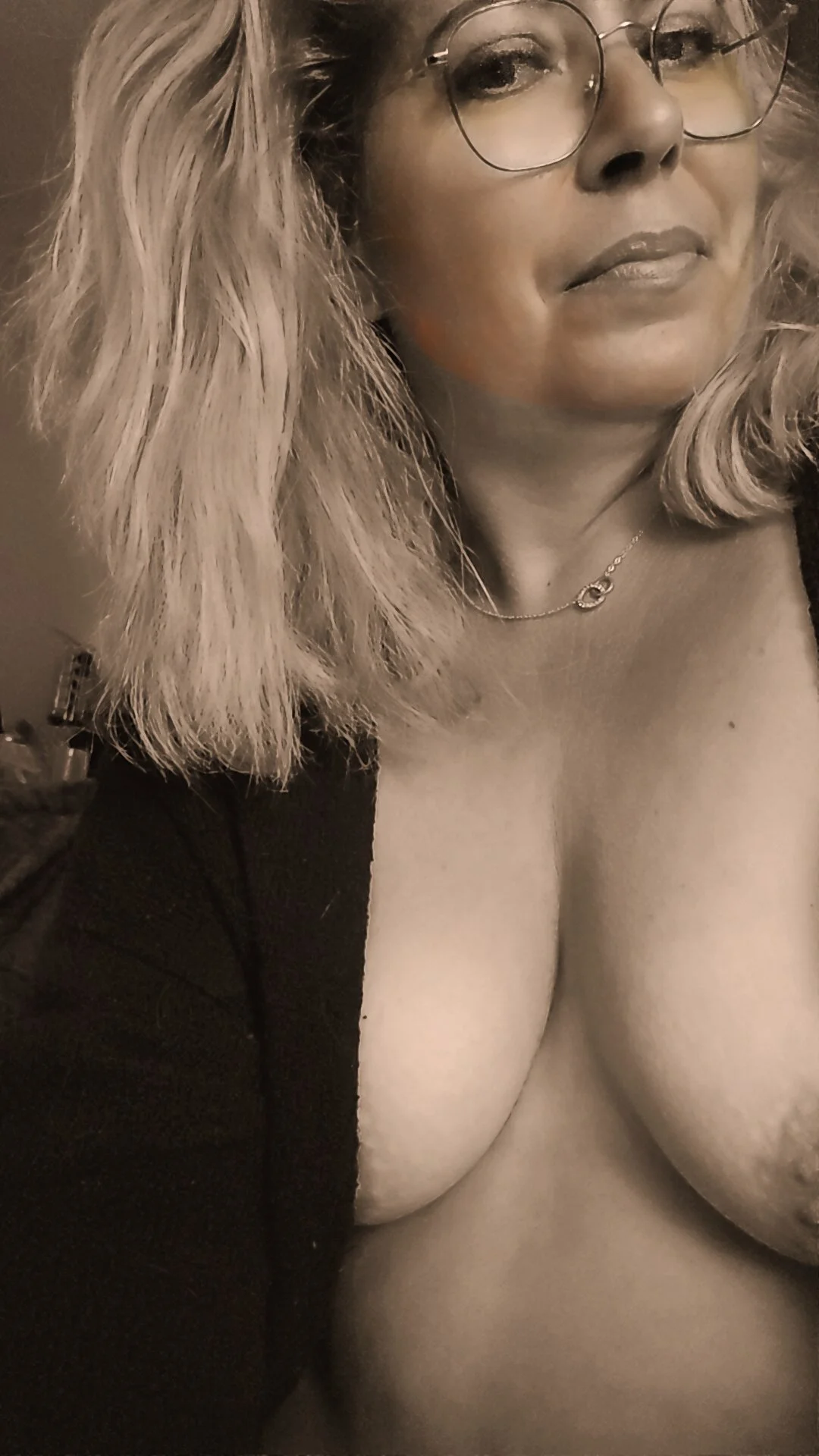XXX Porn Photo of Nude misscokine666 6