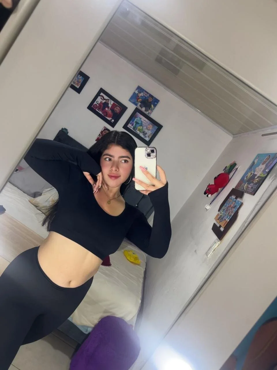 XXX Porn Photo of Nude talialadyx 18