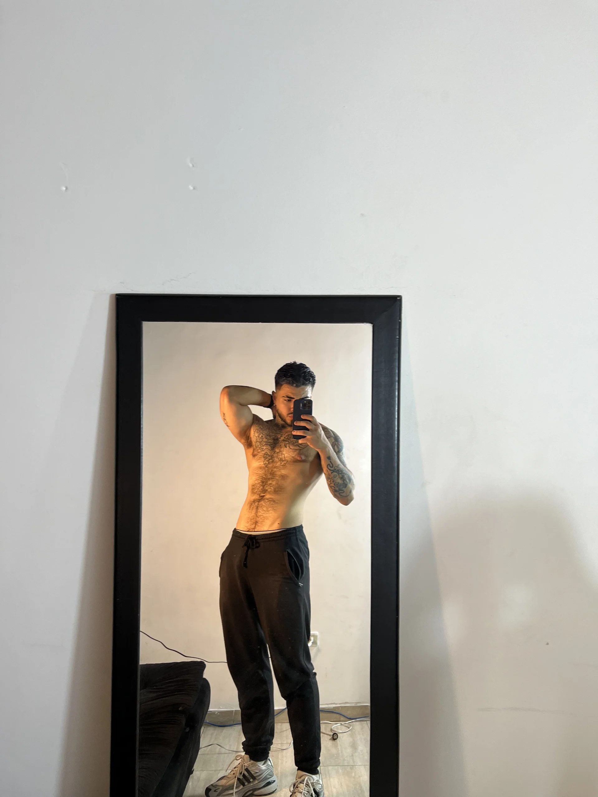 XXX Porn Photo of Nude Benjii_Carter1 44