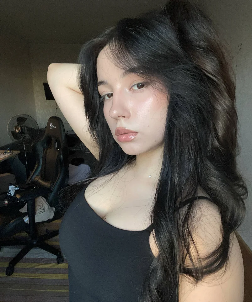 XXX Porn Photo of Nude ViolaPoers 5