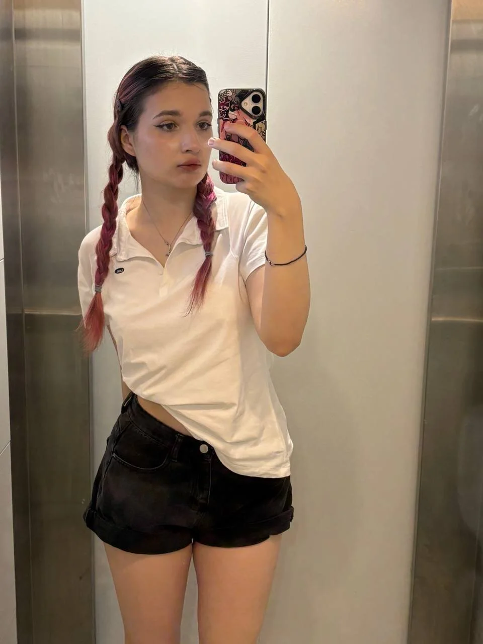 XXX Porn Photo of Nude vivyboo111 34