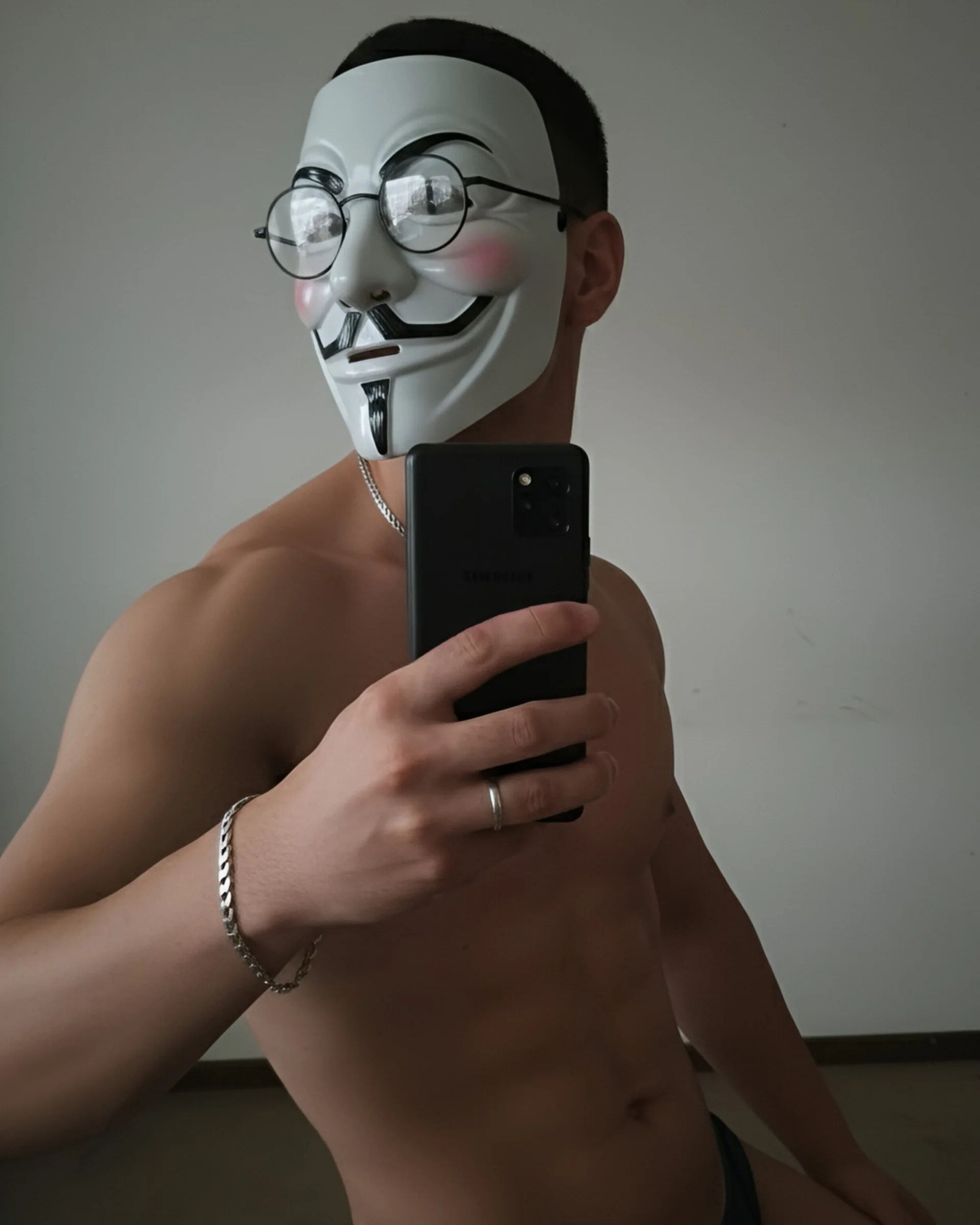 XXX Porn Photo of Nude anomister 1