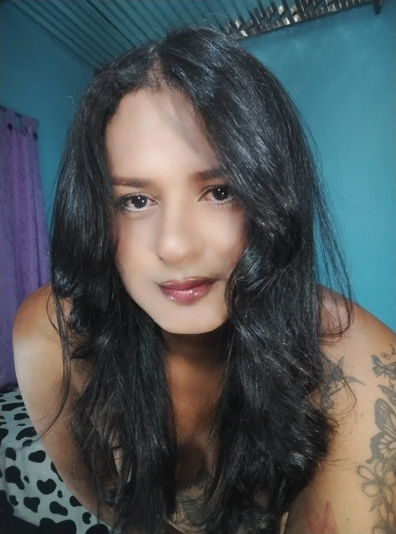 XXX Porn Photo of Nude horny_val_ 1