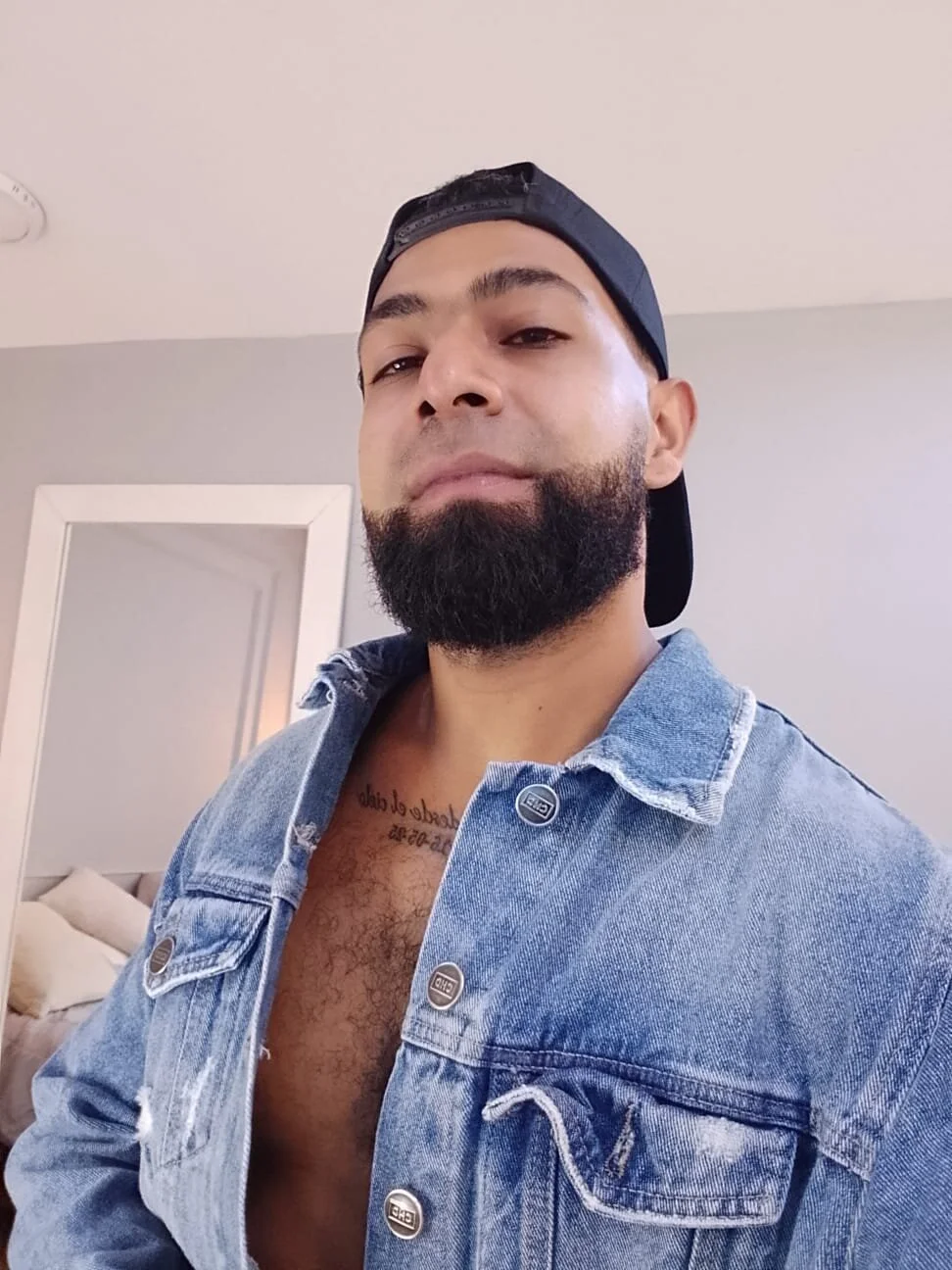 XXX Porn Photo of Nude KylliamLevis 21