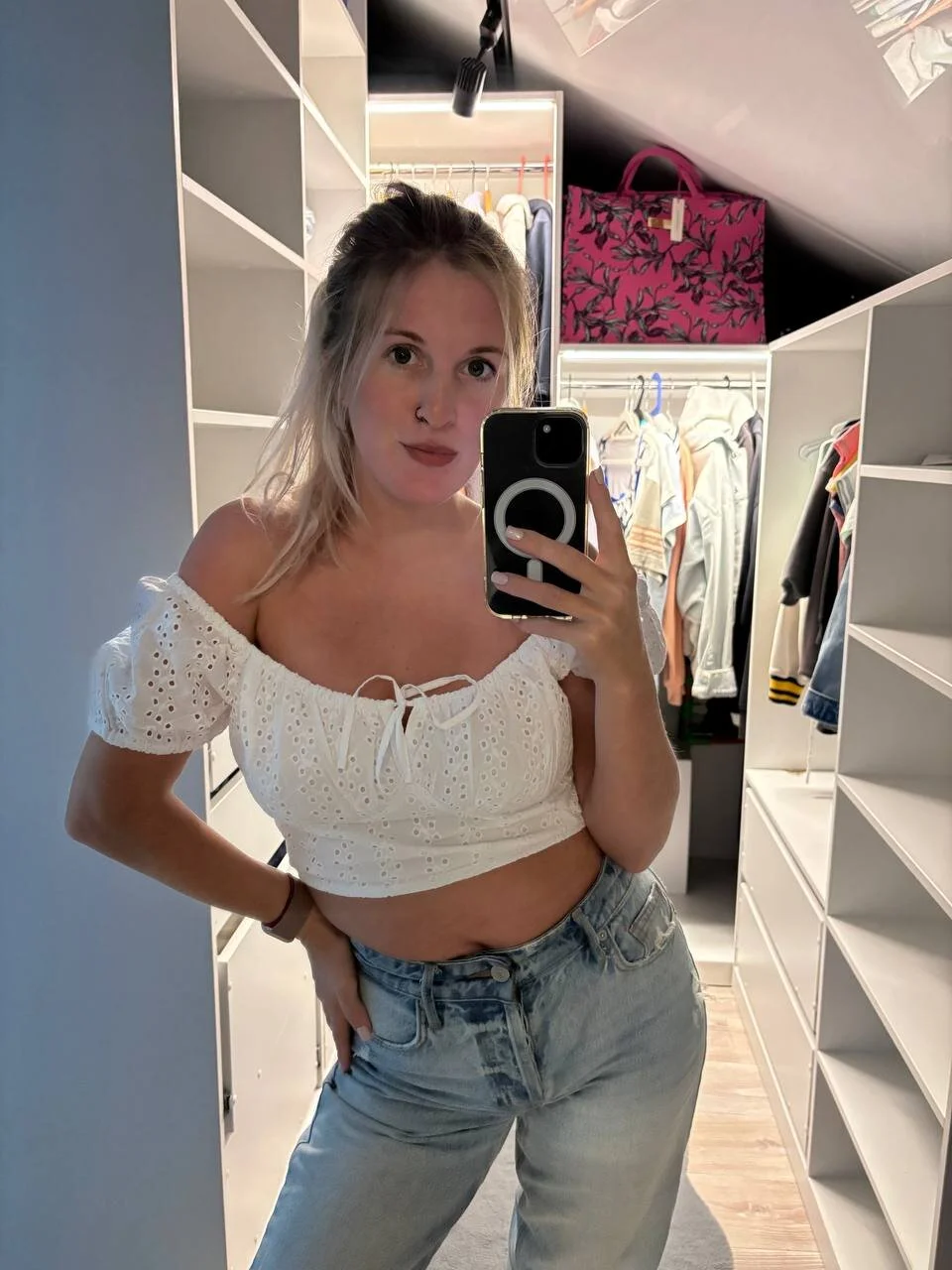 XXX Porn Photo of Nude I_D_A 19