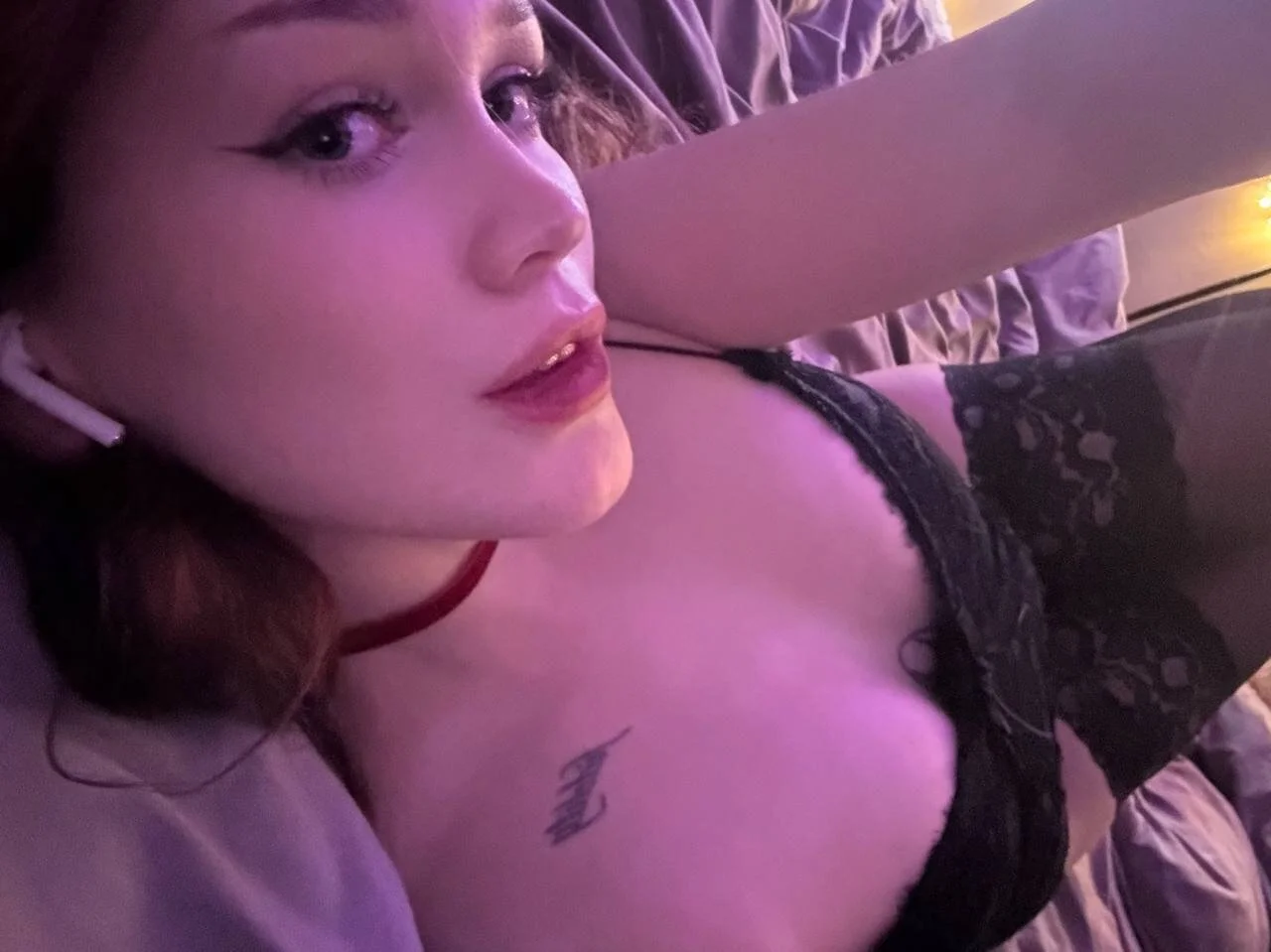 XXX Porn Photo of Nude RemyLarson 2