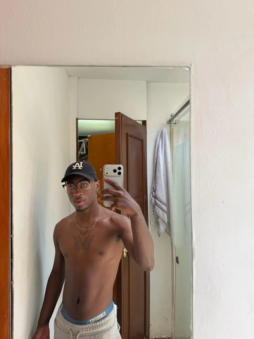 XXX Porn Photo of Nude xBlack_Hotx 8