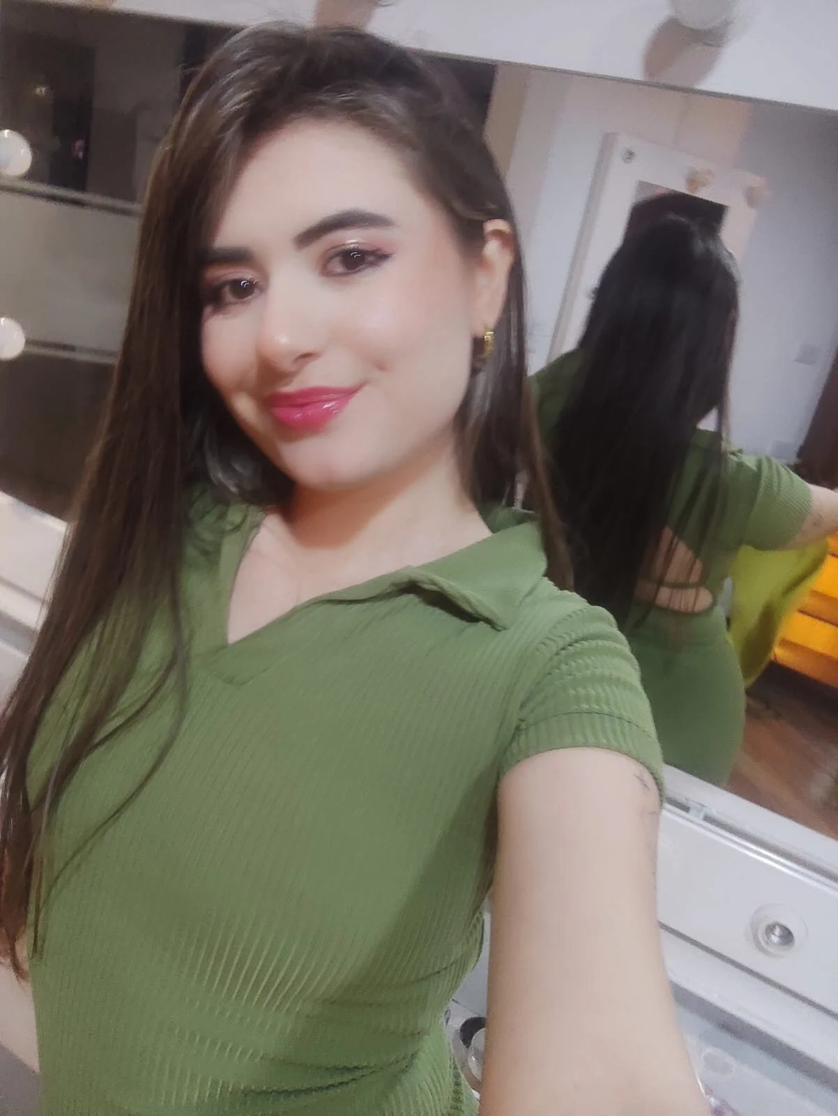 XXX Porn Photo of Nude Lili_Carterm 2