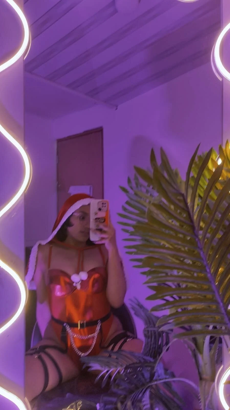 XXX Porn Photo of Nude PEACHY_TAY 49