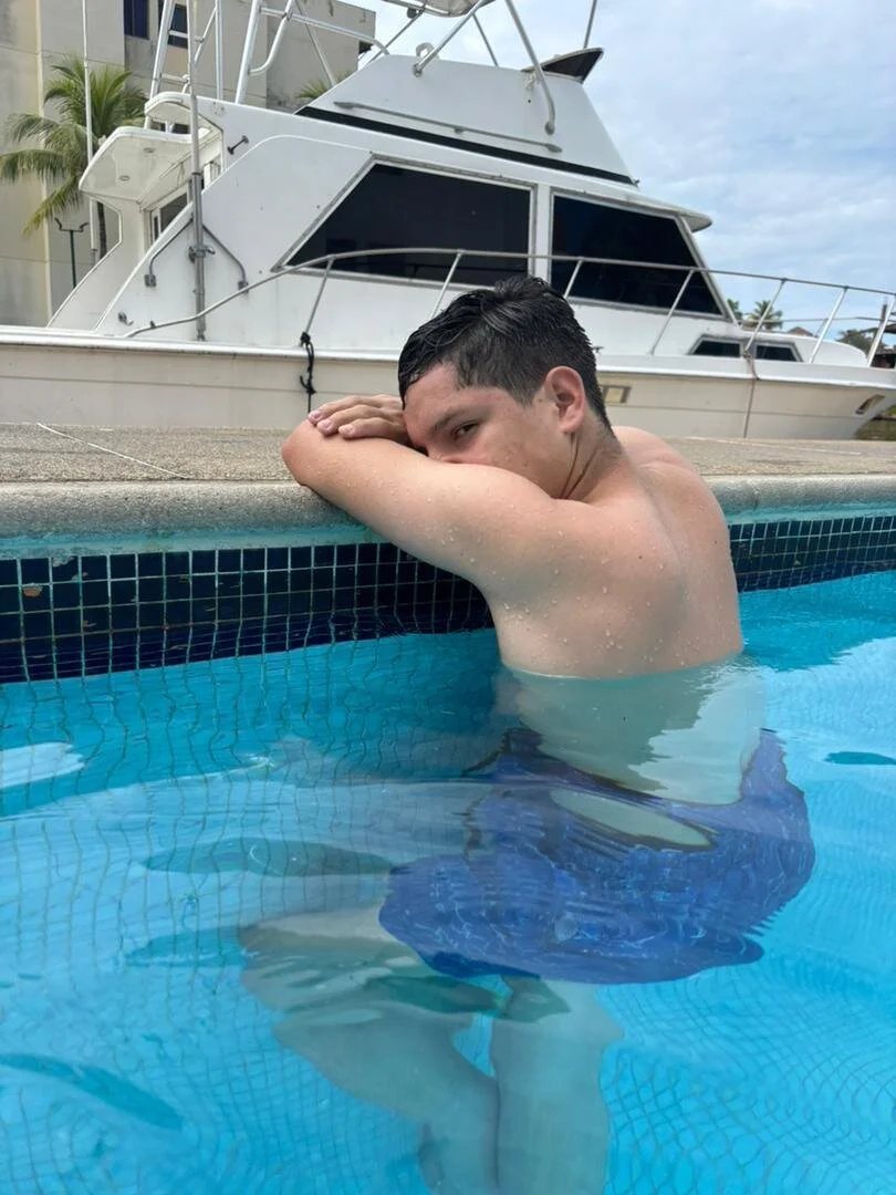 XXX Porn Photo of Nude Theus26_ 9