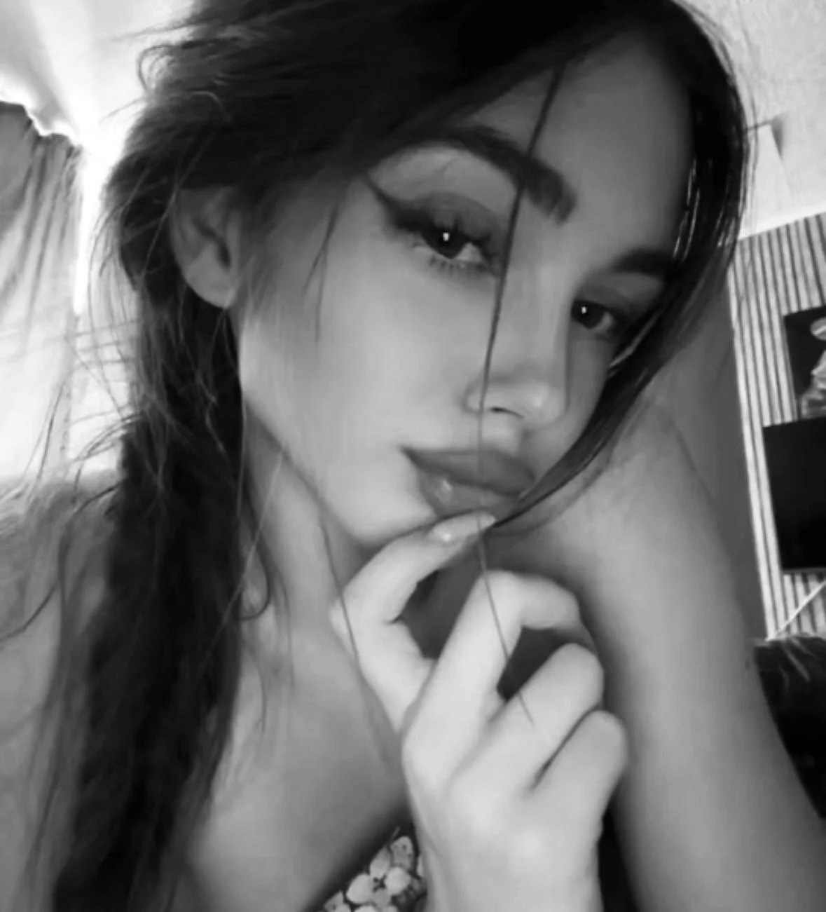 XXX Porn Photo of Nude Veluxe 31