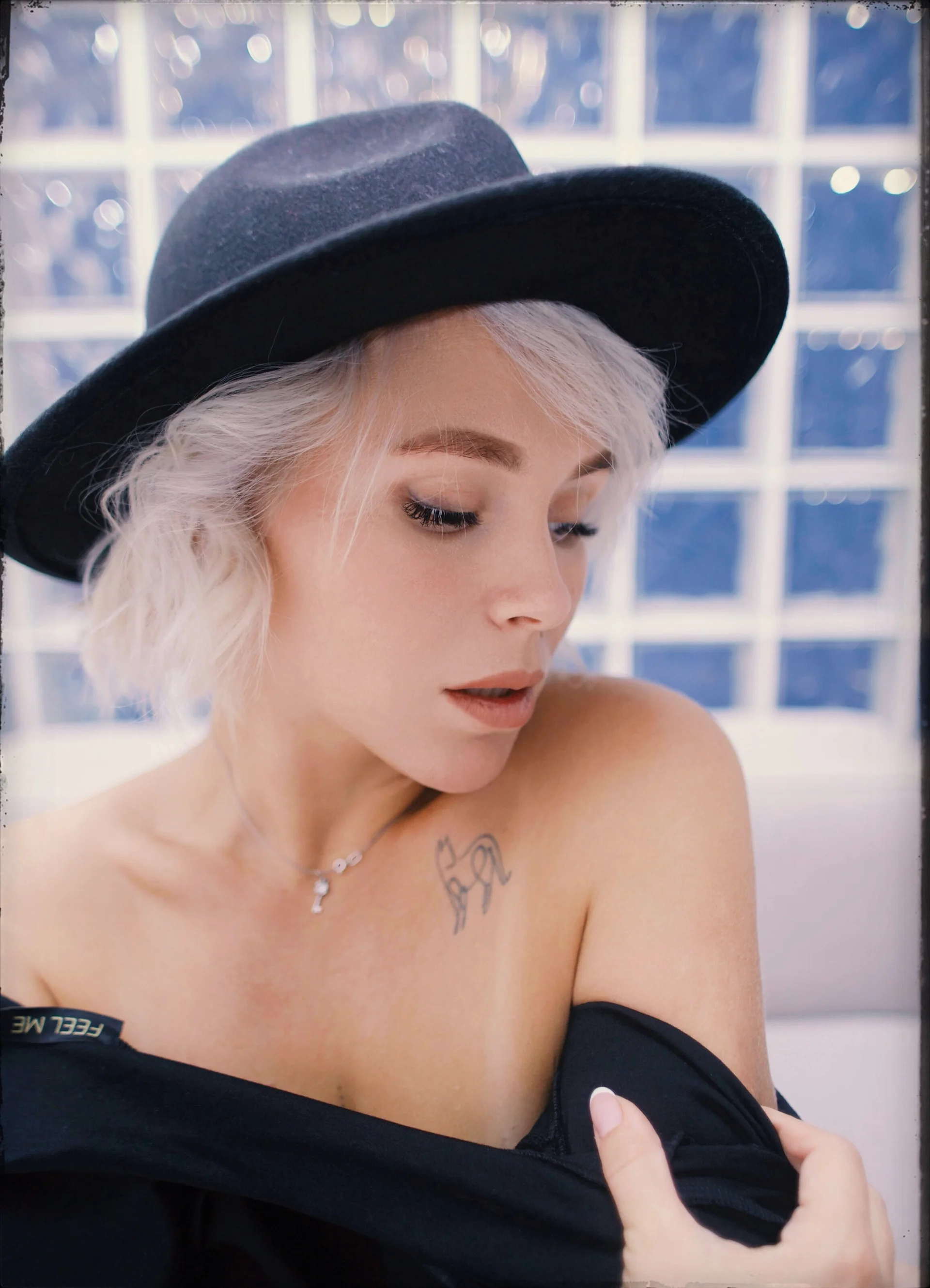 XXX Porn Photo of Nude Charming_Daphny 1