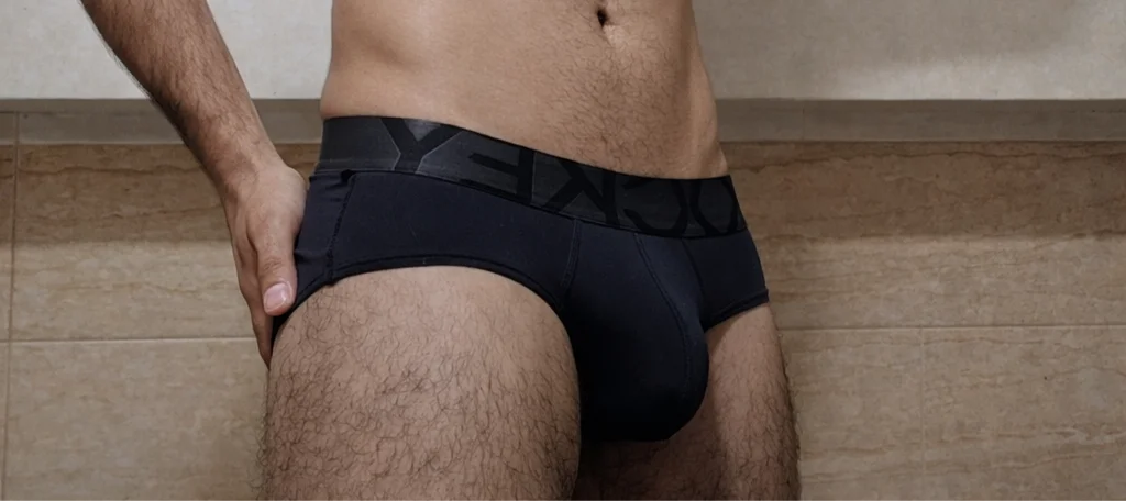 XXX Porn Photo of Nude BigVeinycock4uXxX 6