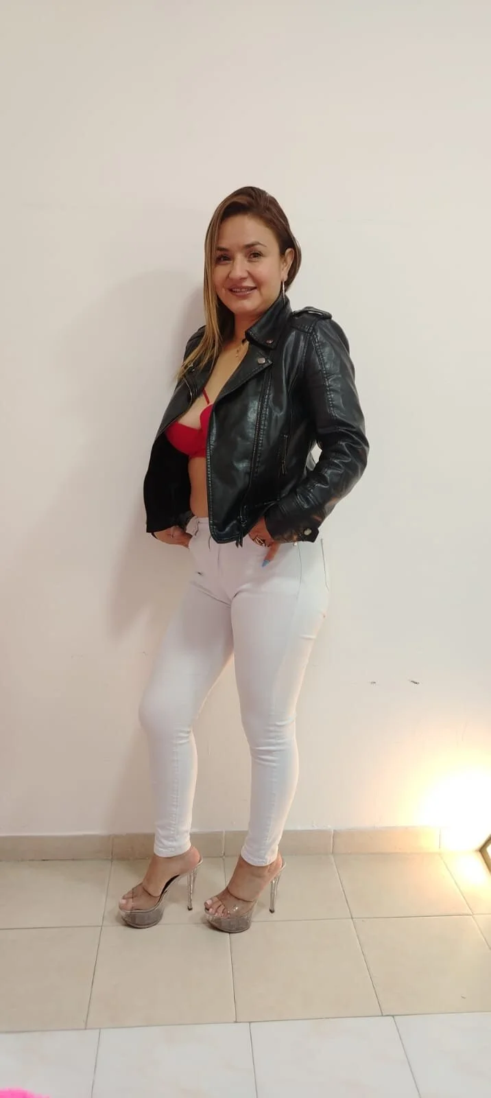 XXX Porn Photo of Nude luciamature_ 12
