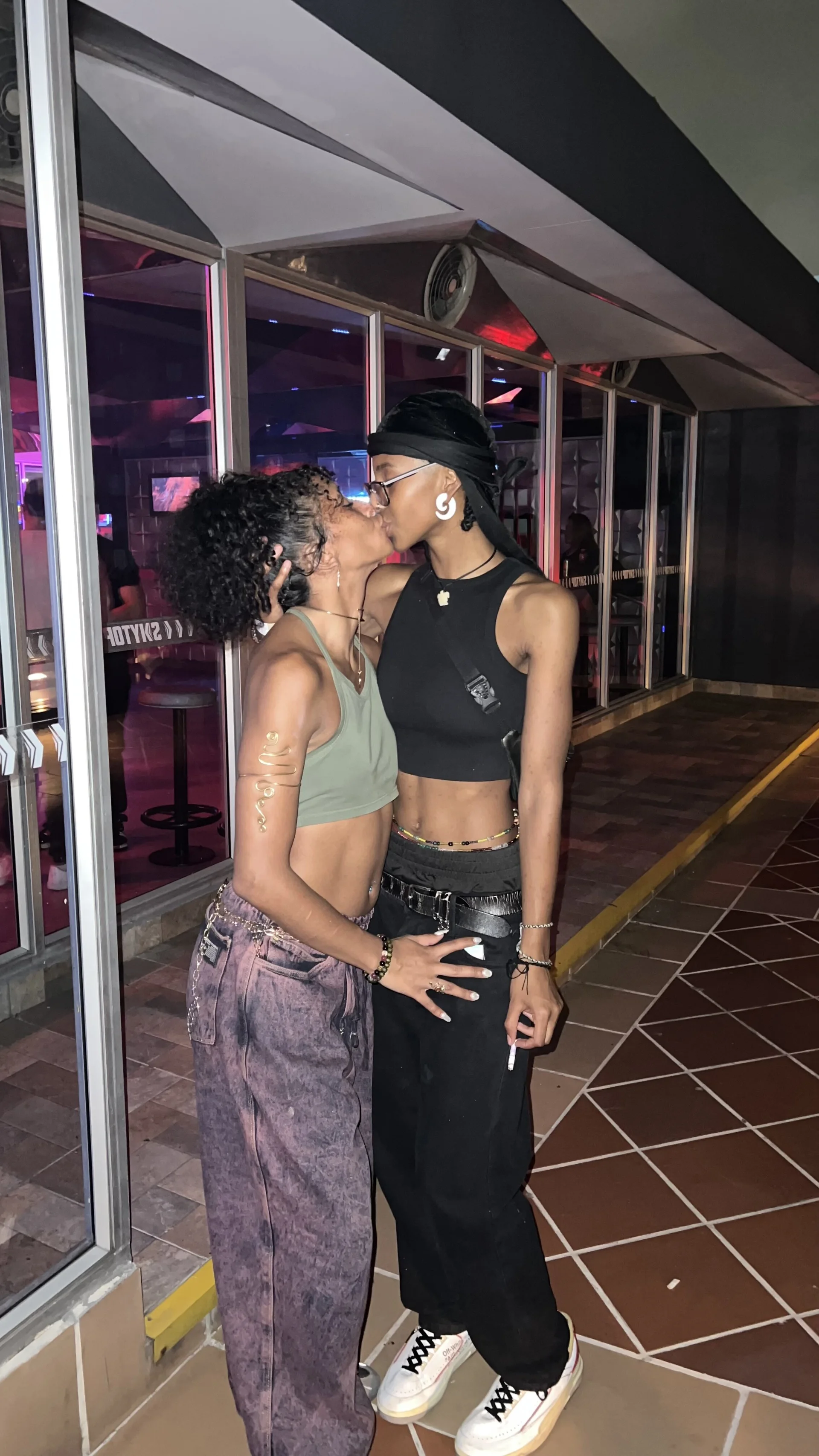 XXX Porn Photo of Nude Sun_lynx_Love 5