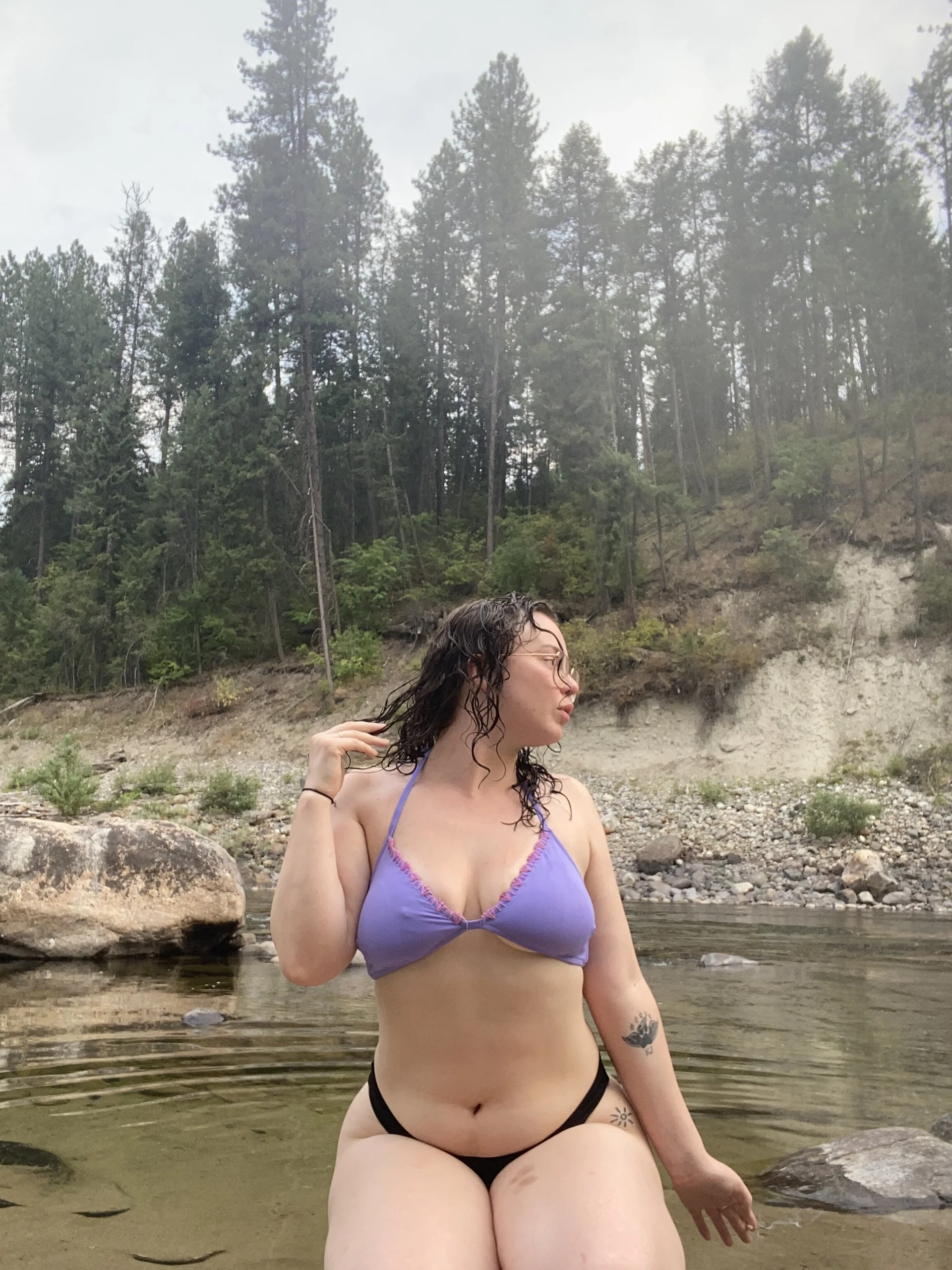 XXX Porn Photo of Nude xoxoameliarose 2