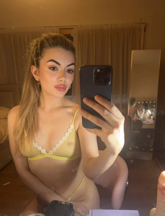 XXX Porn Photo of Nude Missgwen17 2