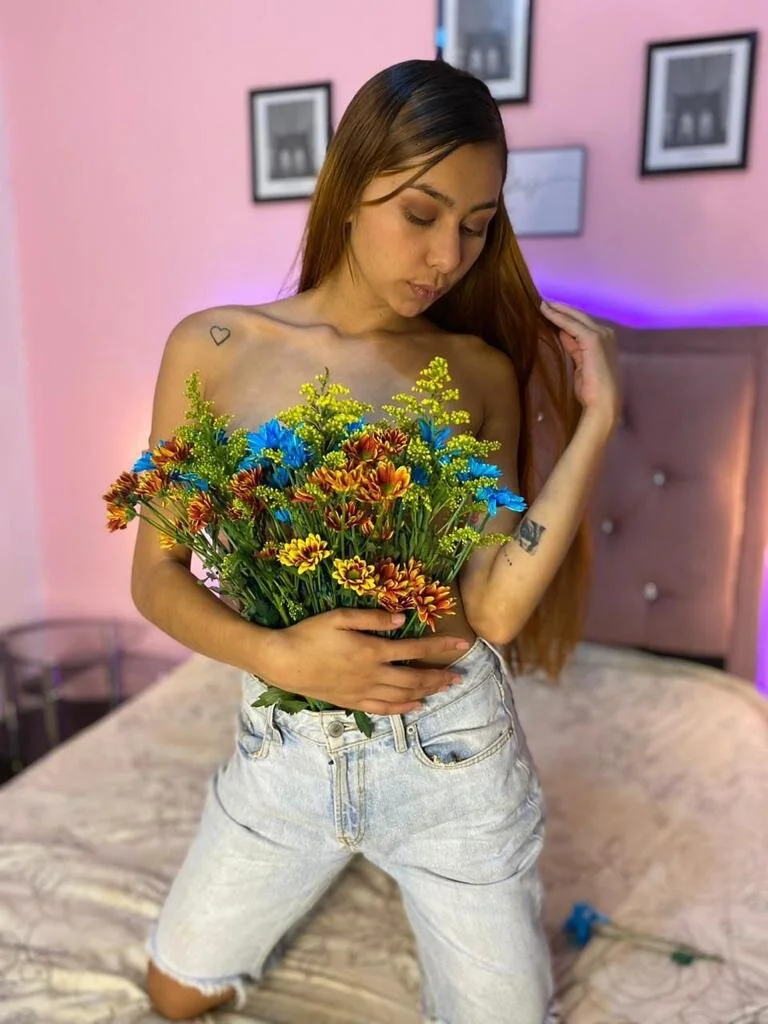 XXX Porn Photo of Nude SophieeV 2
