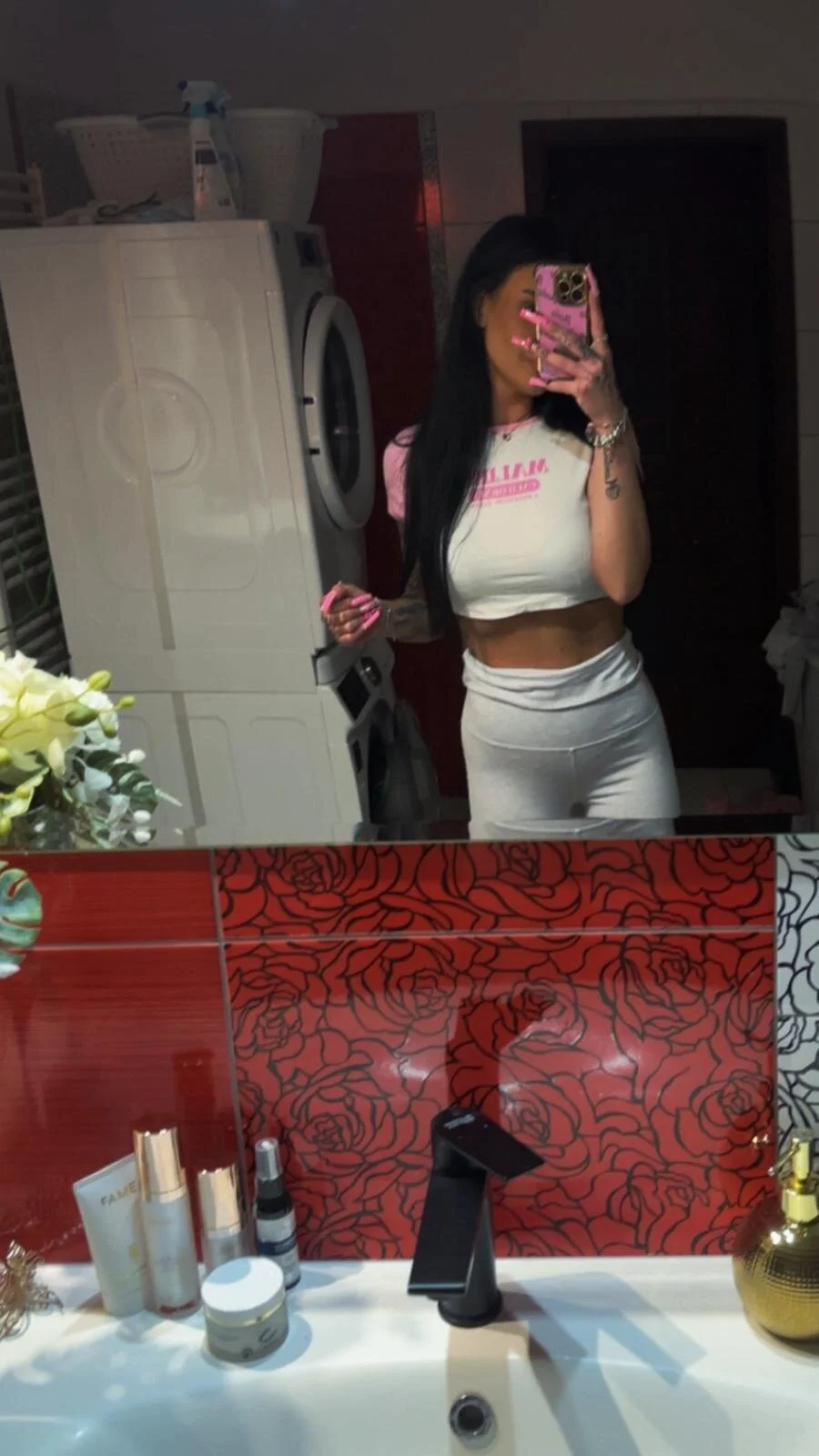 XXX Porn Photo of Nude DirtyTinkabellaX 3