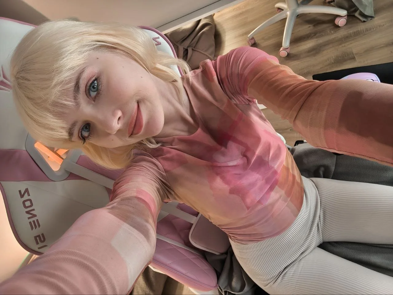 XXX Porn Photo of Nude wow_angel 7