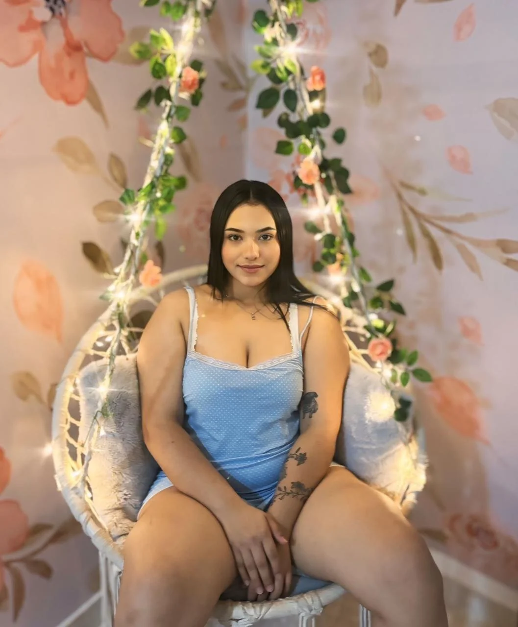 XXX Porn Photo of Nude Kendall_curves 4