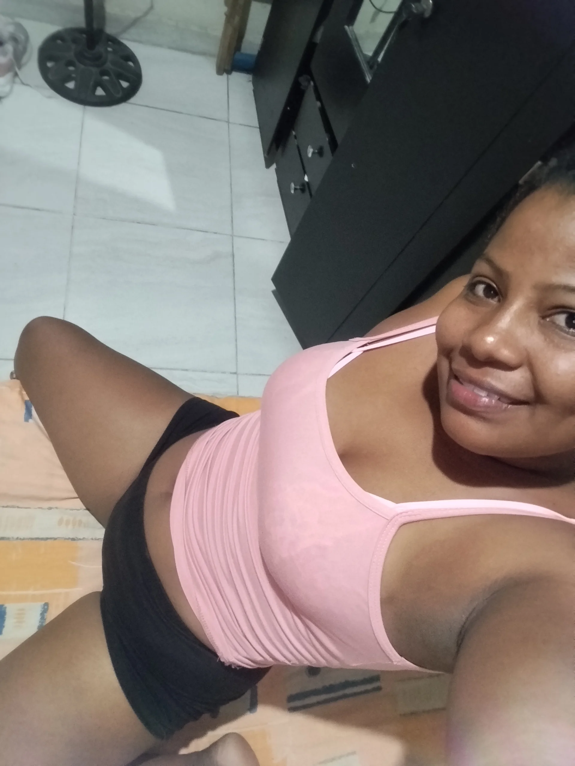 XXX Porn Photo of Nude Yurany98 8