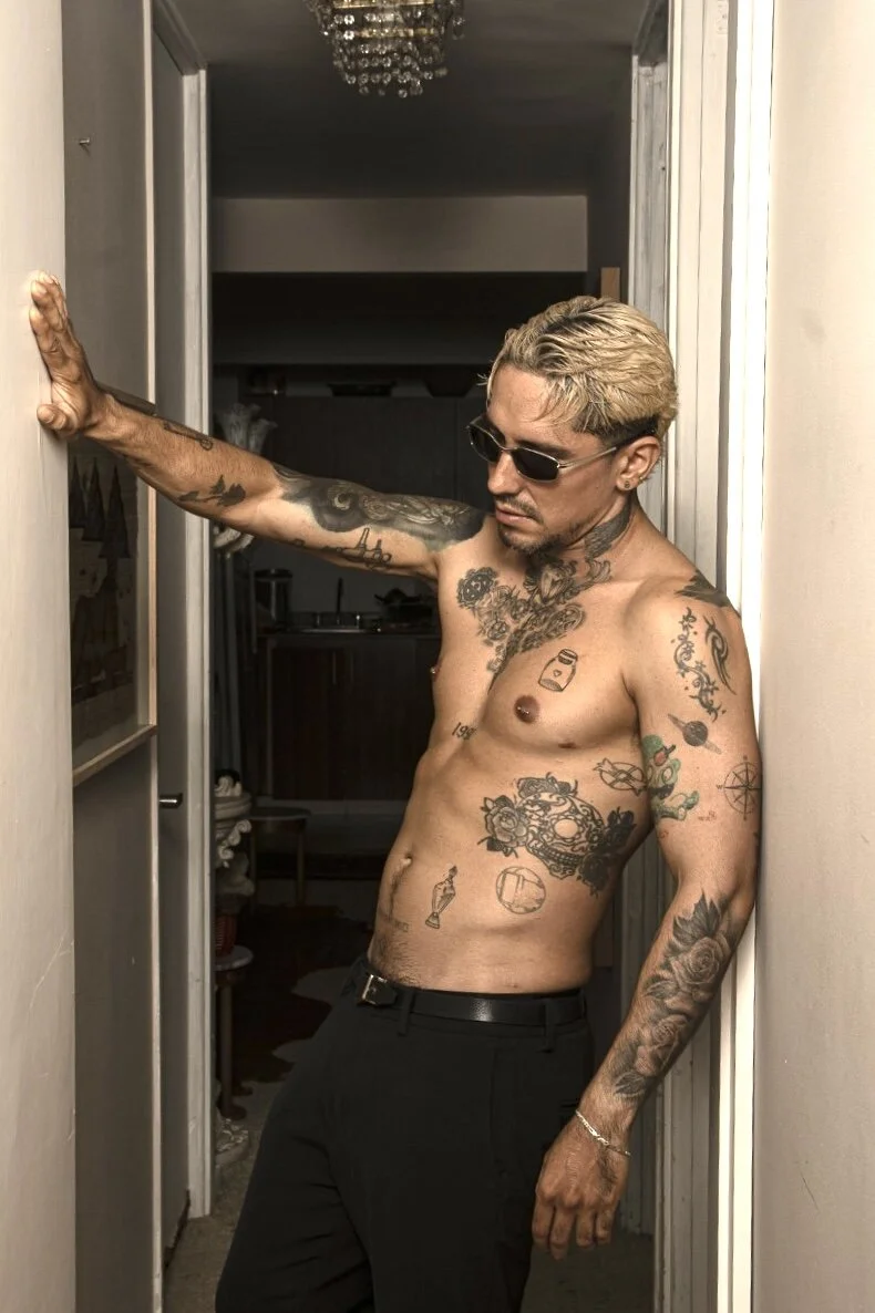 XXX Porn Photo of Nude MR_EITHAN 13
