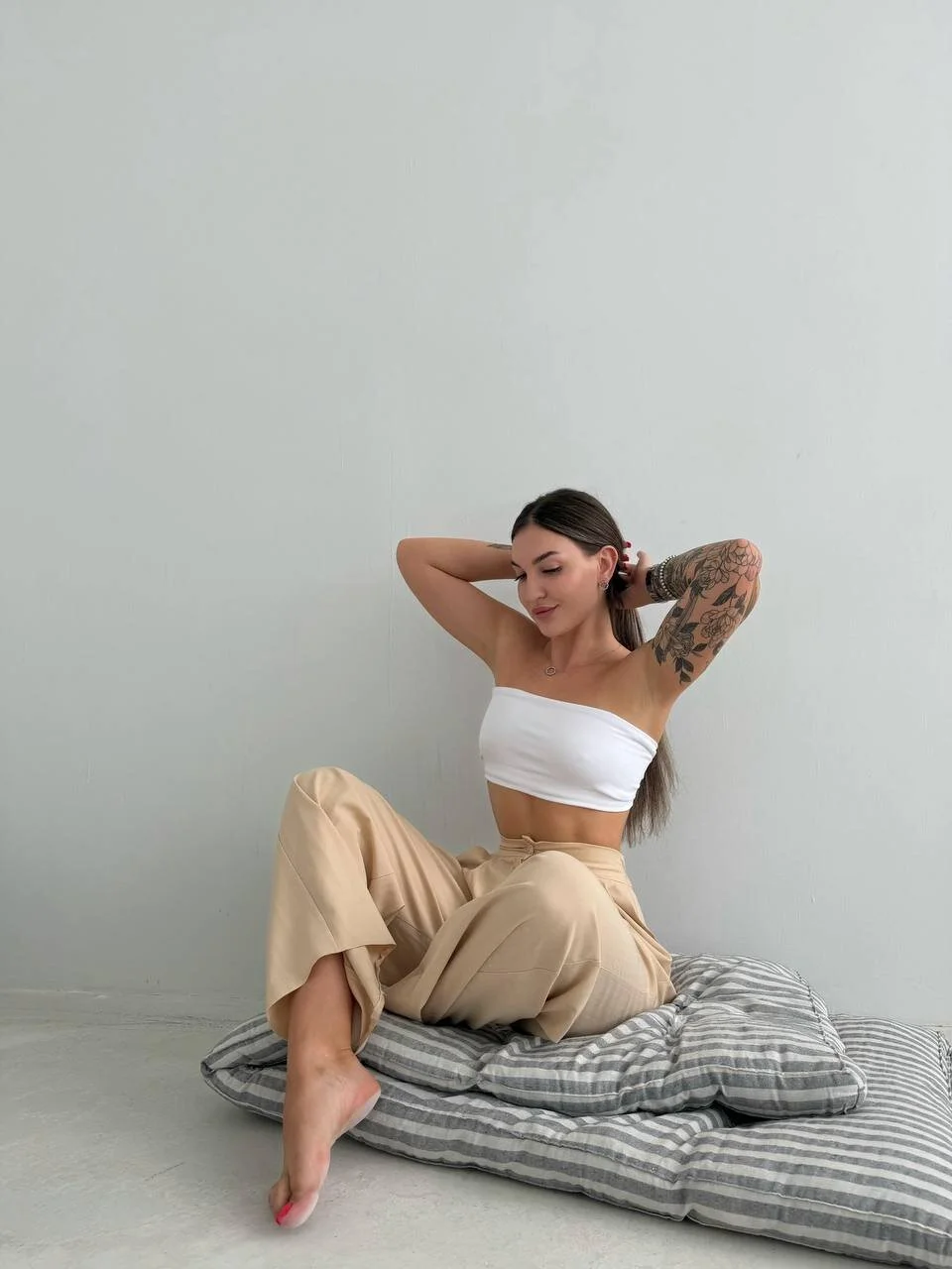 XXX Porn Photo of Nude Hollara_Bangg 59